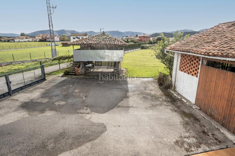 Foto f914ba16-9eaa-4719-91e8-40cae6928907. Bauernhof in Cudillero