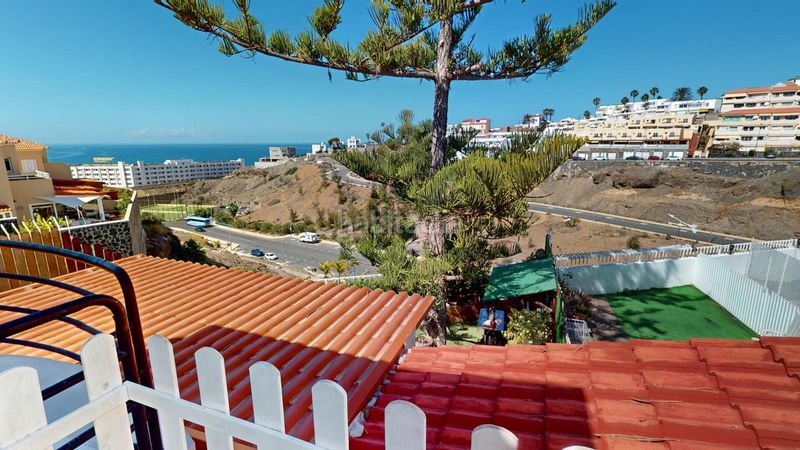 Foto bc5c3822-f20f-4c37-9875-d9e926228637. Casa adossada a Arguineguín Mogán