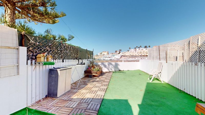 Foto dc68b4c5-d7d4-4e7c-8523-8488d1b11023. Casa adossada a Arguineguín Mogán