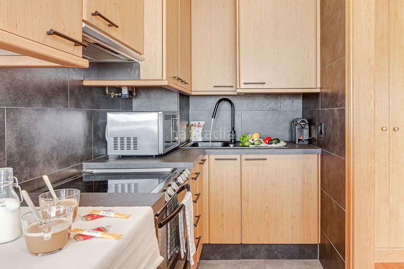 Foto 83080a17-2883-4f0f-bd1c-40d24c7c694f. Pis amb aparcament a Monte Alto - Zalaeta - Atocha Coruña (A)