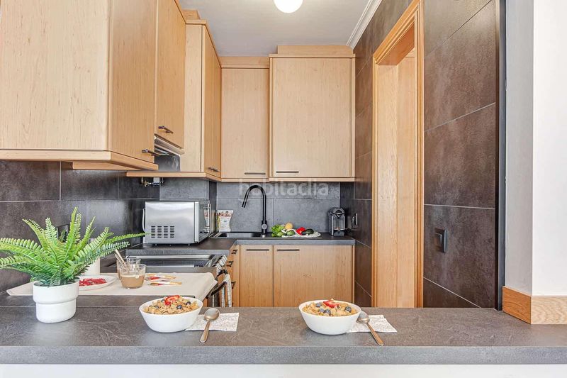 Foto e6645070-dfcb-4f98-9e8d-ee0b4f601276. Pis amb aparcament a Monte Alto - Zalaeta - Atocha Coruña (A)