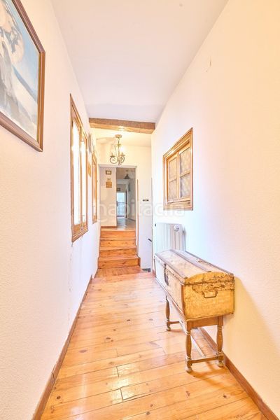Foto a756df3b-d239-41b6-9510-f02763cd5bae. Edifici a Sur Ávila