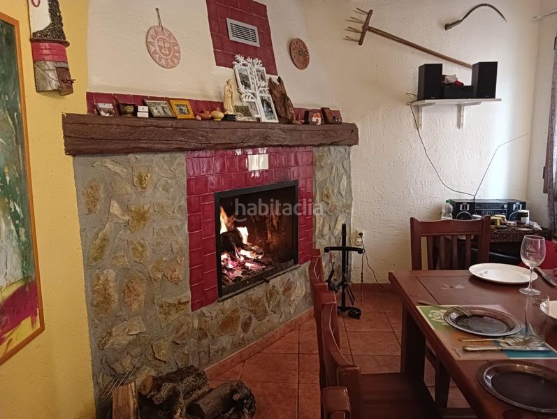 Foto 671f9dfb-3b5c-45af-95bd-41f825d5f7b3. Casa adossada amb aparcament a Camprovín
