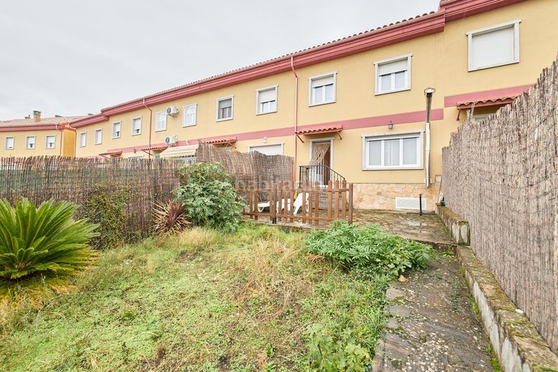 Foto 0929eca2-20af-448d-9501-bdd067197c3c. Casa adossada amb aparcament piscina a Cantagallo