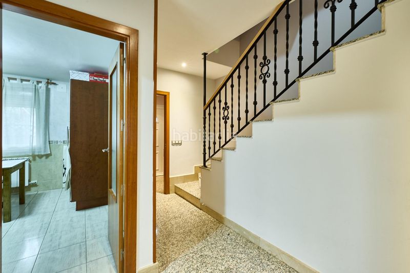 Foto 9cda0b45-9181-4961-9159-7642e5a58a30. Casa adossada amb aparcament piscina a Cantagallo