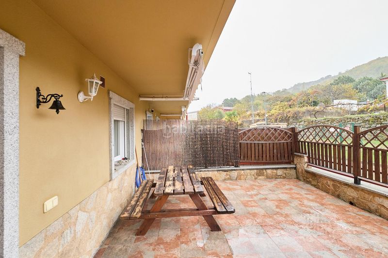 Foto de7c595a-7410-454b-8097-318af003b655. Casa adossada amb aparcament piscina a Cantagallo