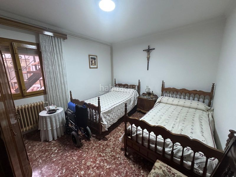 Foto b0e38c5e-25cb-4b2d-9995-b9106471dc4a. Casa amb aparcament a Viso del Marqués