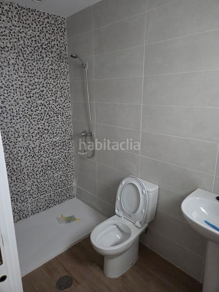 Foto 378aa0c8-9141-4e4c-9fe5-4bf4ed2910da. Pis amb aparcament a Almendralejo