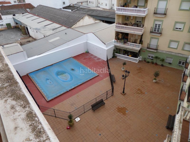 Foto 5e1b1329-1378-467a-a576-cf1a8e0b1dbe. Pis amb aparcament a Almendralejo
