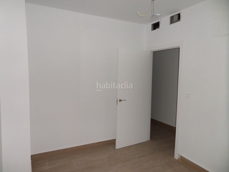 Foto ba1cae8f-71d3-4b65-8ac4-0a912ff100c6. Pis amb aparcament a Almendralejo