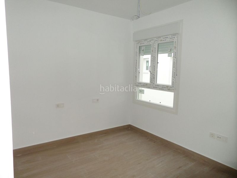 Foto c9351712-8f64-4d76-8d6c-beac553dd24c. Pis amb aparcament a Almendralejo