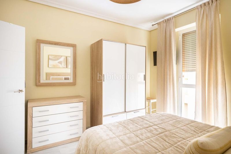 Foto 4a5acf1c-8a13-4f14-a596-0027e3c19eed. Pis a Triana Oeste Sevilla