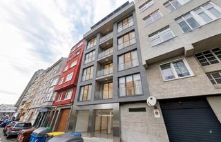 Edificio en Riazor - Visma. Edificio para terminar en ciudad escolar, cuenta ya con la licen