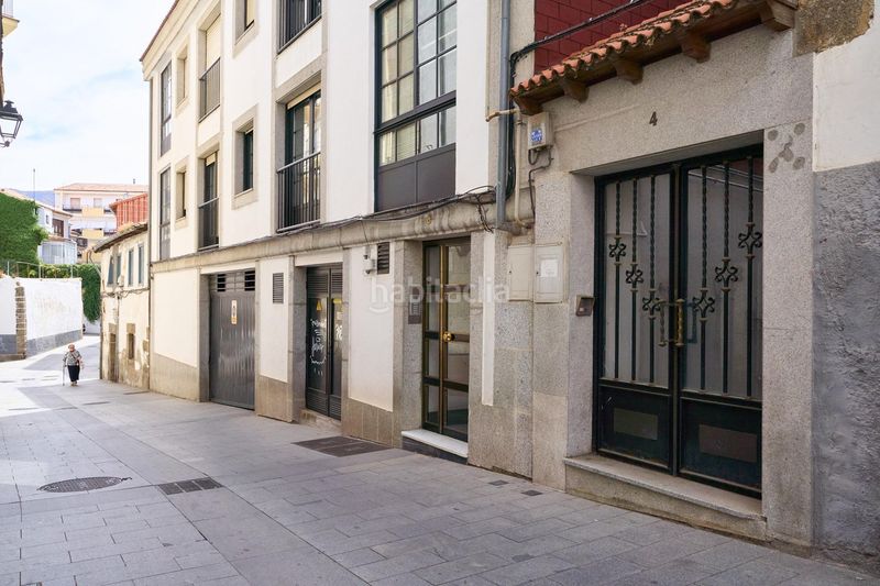 Foto e95c8f92-4361-4155-9872-d61bcc673a95. Casa adossada a Béjar