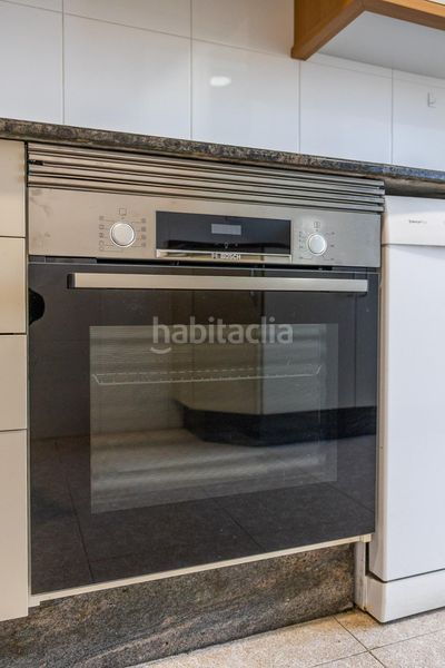 Foto 8f015059-7baf-4b67-b886-3d07723cf36f. Piso en Riazor - Visma Coruña (A)