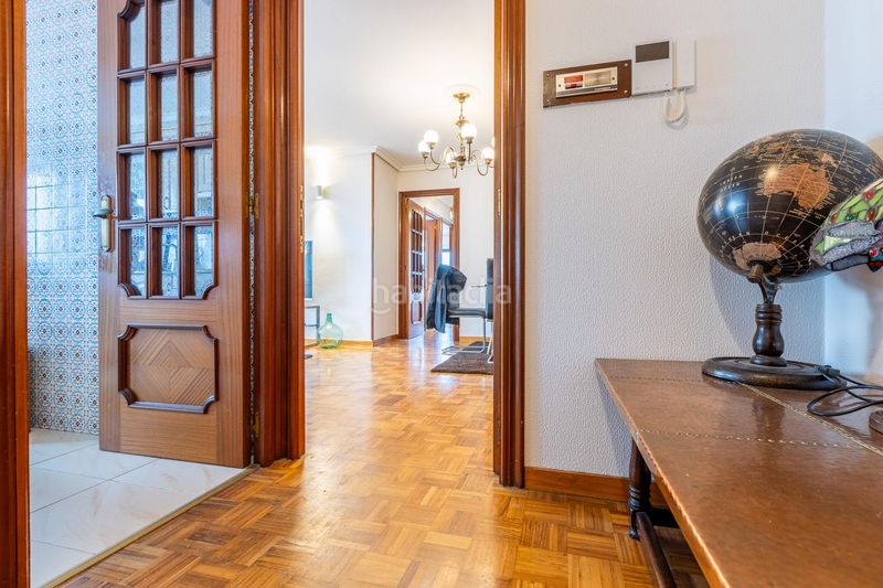 Foto 58947fcc-b29b-4852-b333-bfd334ebfe77. Pis amb aparcament a Monte Alto - Zalaeta - Atocha Coruña (A)