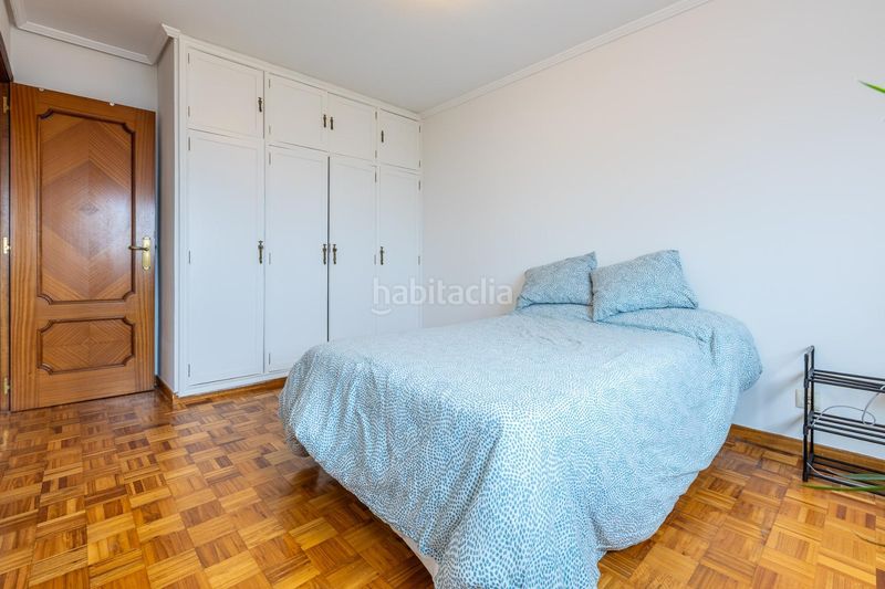 Foto 6b856854-45bd-4b84-a6f8-f59e1d5396a3. Pis amb aparcament a Monte Alto - Zalaeta - Atocha Coruña (A)