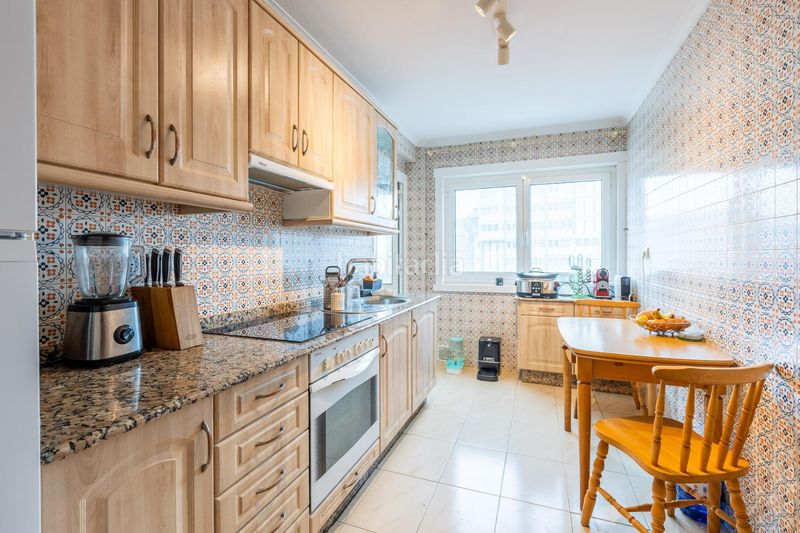 Foto a3b221ce-a860-46de-9afb-5eae726c5f6e. Pis amb aparcament a Monte Alto - Zalaeta - Atocha Coruña (A)