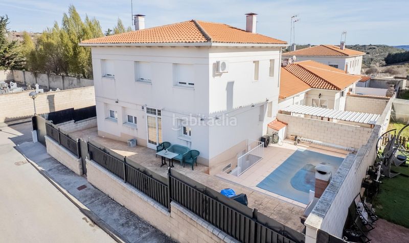 Foto c36113d7-f4bf-481e-bbce-a963ce35bfc1. Xalet amb aparcament piscina a Horche