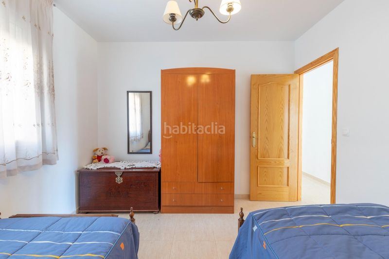 Foto b5e7a12d-10c5-4a36-9f95-15fb04ad2aff. Xalet amb aparcament a Cádiar