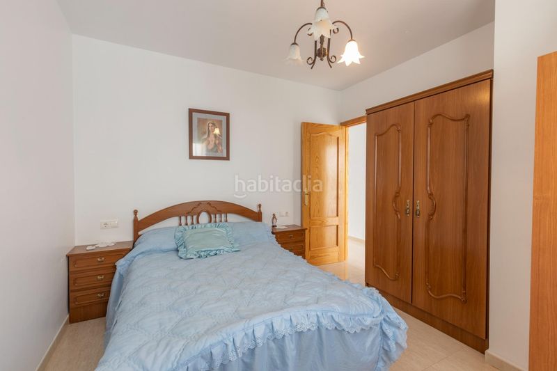Foto dff4e966-10a2-46ad-8401-91be4f5010b9. Xalet amb aparcament a Cádiar