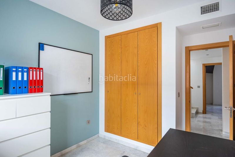 Foto a38f719c-f4bb-4583-8769-df1727541a54. Casa adossada a Olivar de Quintos Montequinto