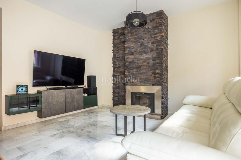 Foto c0cc3d1d-05cb-460f-a16c-eeccd2963bc2. Casa adossada a Olivar de Quintos Montequinto