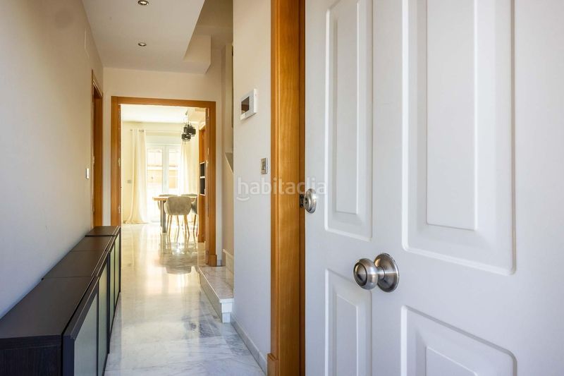 Foto 5b247d06-e783-4c50-8099-5625b2b290ba. Casa adossada a Olivar de Quintos Montequinto