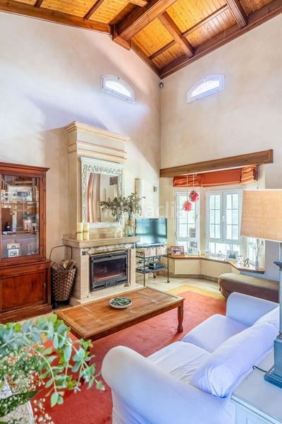 Foto 22f2ce62-8a3c-428d-9065-2837e780a3ff. Casa  con exclusividad blindada en jerez tu refugio privado con alma de oasis tropical. en Jerez de la Frontera