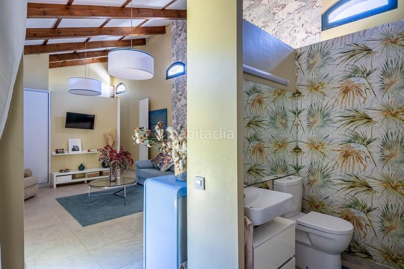 Foto 3a37aa0e-9ac4-458a-9ca2-d22b7c360388. Casa  con exclusividad blindada en jerez tu refugio privado con alma de oasis tropical. en Jerez de la Frontera