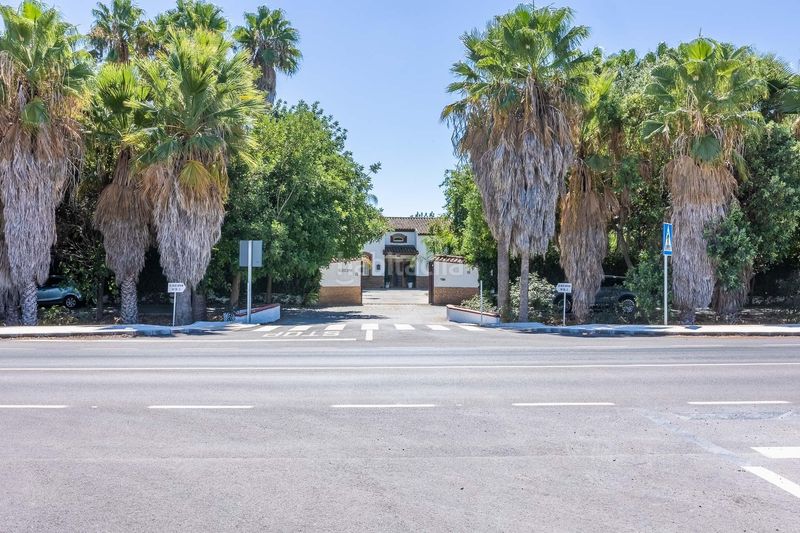 Foto 6da4f507-e6b3-4e12-ab5e-af70c500c6d2. Casa  con exclusividad blindada en jerez tu refugio privado con alma de oasis tropical. en Jerez de la Frontera