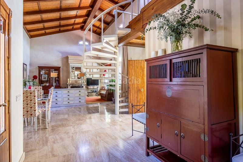 Foto a9a2f362-2ce0-4c9f-bf94-a1aa859072fb. Casa  con exclusividad blindada en jerez tu refugio privado con alma de oasis tropical. en Jerez de la Frontera