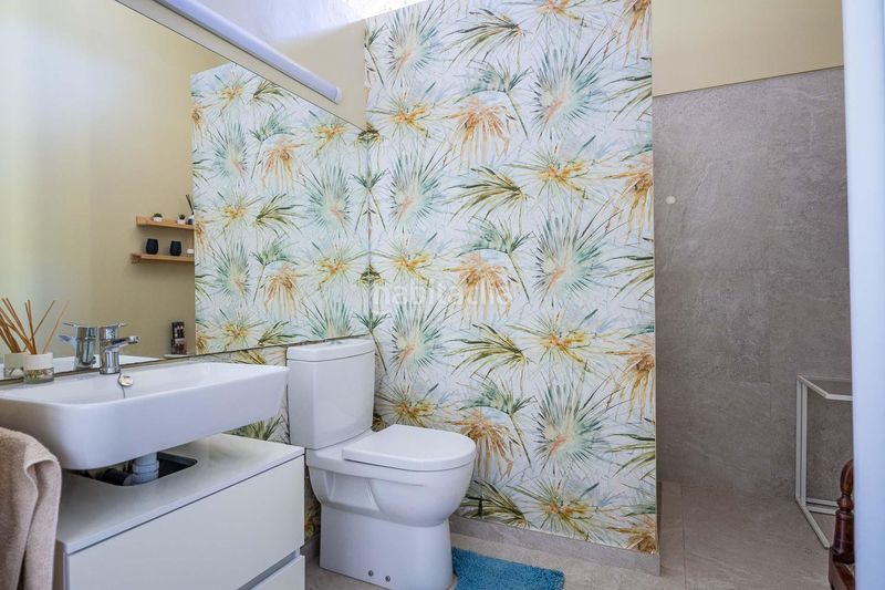 Foto bb9b8d1c-a7b3-47e5-9ec3-4e0ae266af1c. Casa  con exclusividad blindada en jerez tu refugio privado con alma de oasis tropical. en Jerez de la Frontera