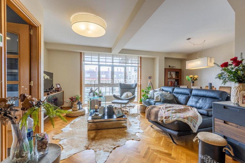 Foto 549d717b-072b-4084-ab19-d9c03ff3f9fe. Dúplex amb aparcament piscina a Eirís Coruña (A)