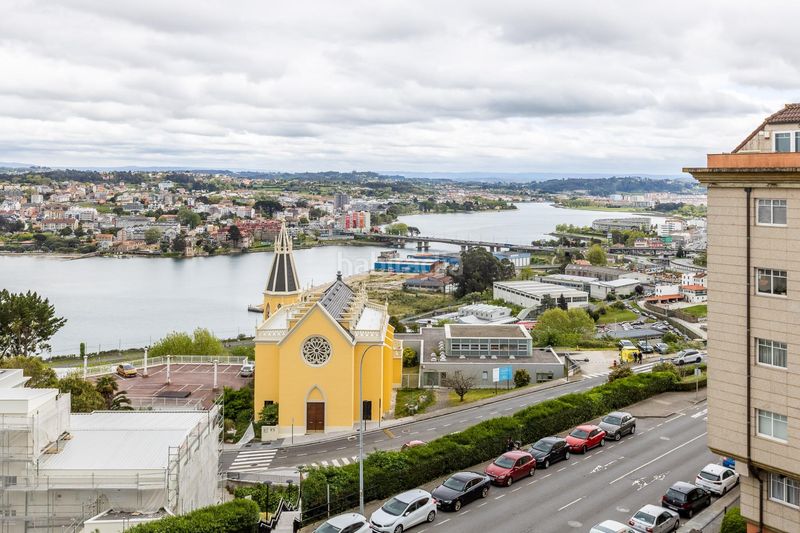 Foto c6fabd62-8bc8-4694-9806-0d0ead3aa543. Dúplex amb aparcament piscina a Eirís Coruña (A)