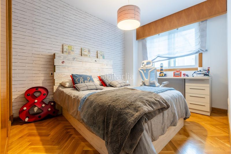 Foto d6256119-d75e-40ec-90c0-33dfda2f029d. Dúplex amb aparcament piscina a Eirís Coruña (A)