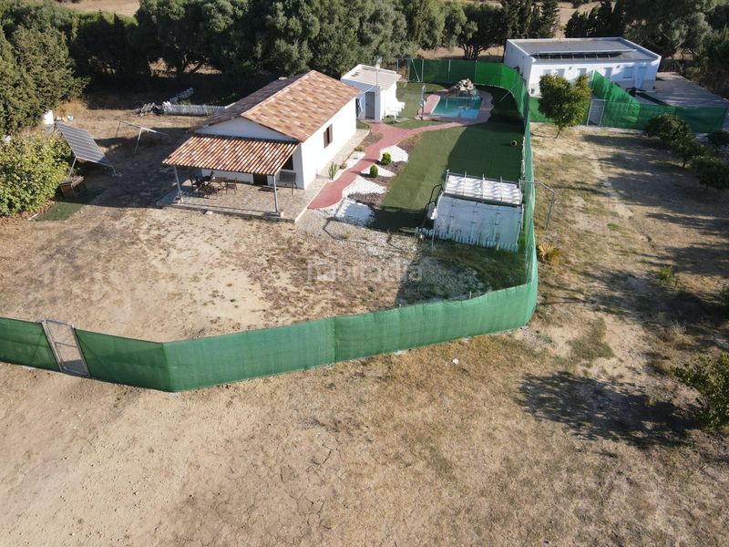 Foto 982291b4-c468-4dd0-bc51-80ddd785bd82. Xalet amb aparcament piscina a Barbate Barbate