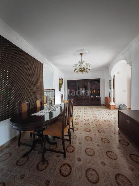 Foto c8148f27-c551-4bd3-89cf-81a299f135fe. Casa amb aparcament a Brenes