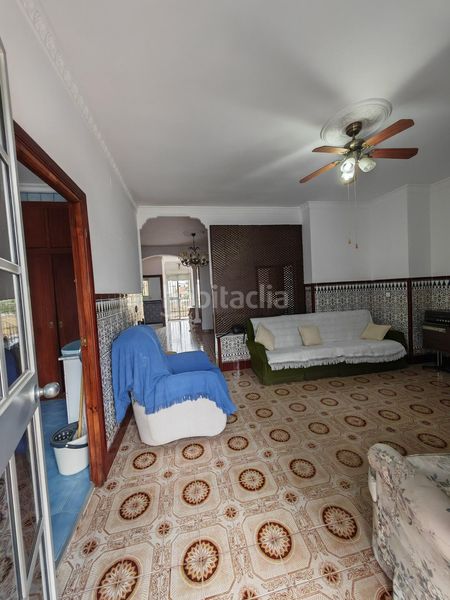 Foto fc2d5fe4-c5c6-4220-b092-ea86f04e4291. Casa amb aparcament a Brenes