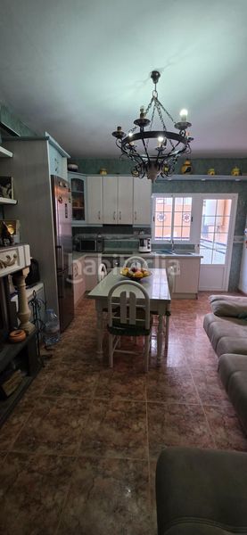 Foto 44d6755d-58f4-4bc8-afd6-42adc383e499. Casa adossada amb aparcament a Albox