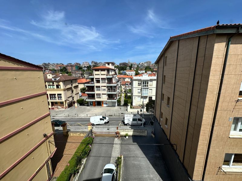 Foto f7afd0f0-6473-427d-b2da-b1d8362b48a6. Pis a Puerto Chico Santander