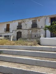 Casa adossada a Zurgena. Ocasión! casa de 250m2 con terreno para reforma total