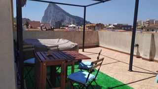 Chalet à Santa Bárbara-Ciudad Deportiva. Chalet situada en la mejor zona de la línea de la concepción