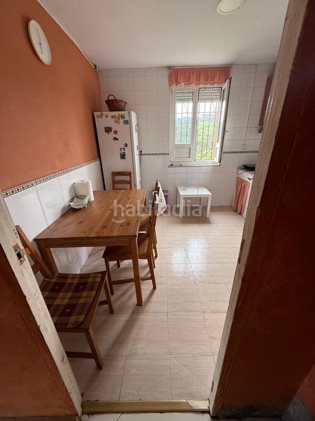Foto baefa1f3-f78f-4330-b455-3d99661d1953. Casa amb aparcament a Llanera