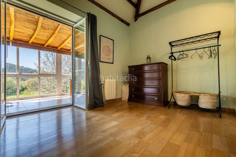 Foto db97d01e-29cc-4588-89d0-fe3049482b3a. Xalet amb aparcament piscina a Cesuras