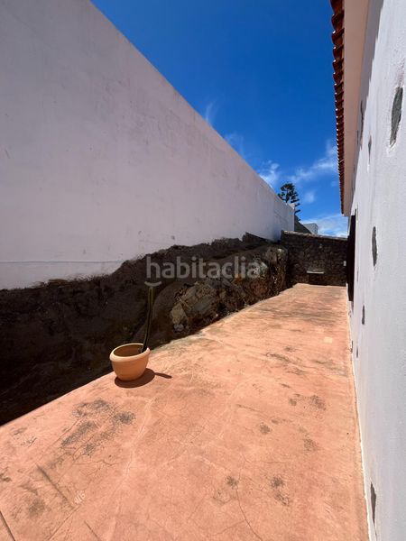 Foto ab61efd8-53b5-4a86-8c06-a6d8b046fcfc. Xalet amb aparcament a Moya