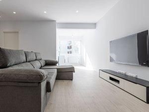 Miete Etagenwohnung  Calle calle fernando macías. Piso moderno en alquiler
