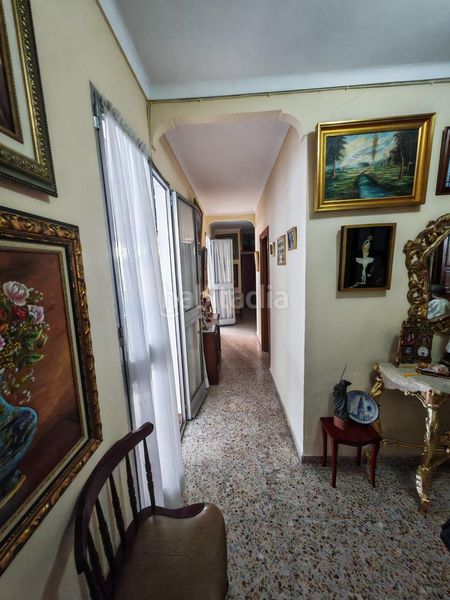 Foto a54f5f88-9dcb-47b7-9bf5-4d63d07a440d. Casa amb aparcament a Écija