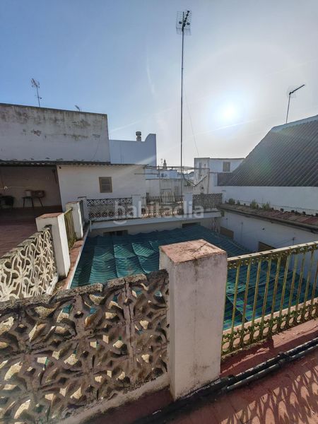 Foto b99e72bc-2c44-40d4-9e2f-fe4efa4bc550. Casa amb aparcament a Écija