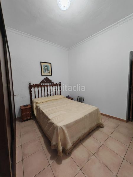 Foto d92a6cb5-f51b-4d91-a813-06482e9620ee. Casa amb aparcament a Écija
